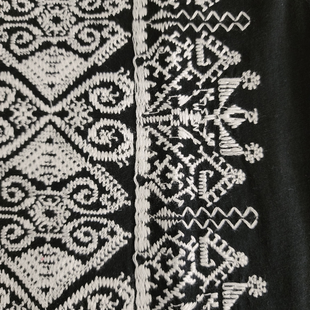 J Crew Factory Sleeveless Top Womens Size Small Black White Embroidery NWT - Picture 7 of 10